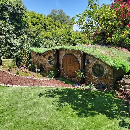 Hobbit Haven Hotel Mission Canyon Exterior photo