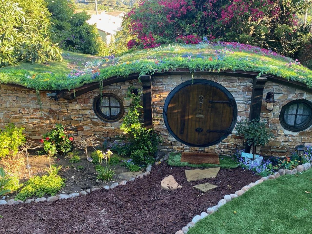 Hobbit Haven Hotel Mission Canyon Exterior photo